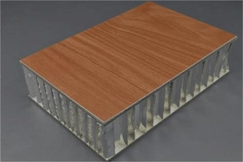 仿木纹铝蜂窝板生产流程